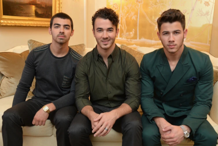 Jonas Brothers w/ Bebe Rexha & Jordan McGraw